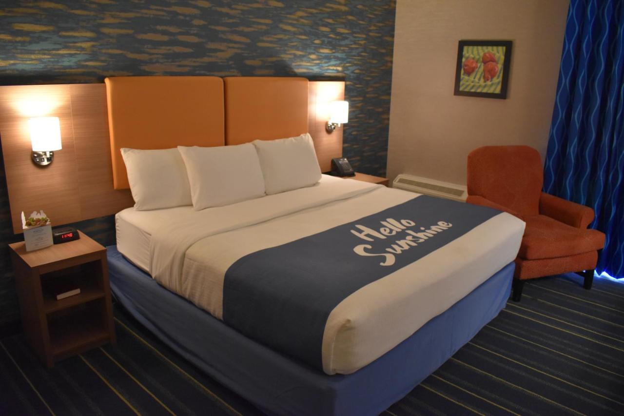 Days Inn By Wyndham Wayne Exteriér fotografie