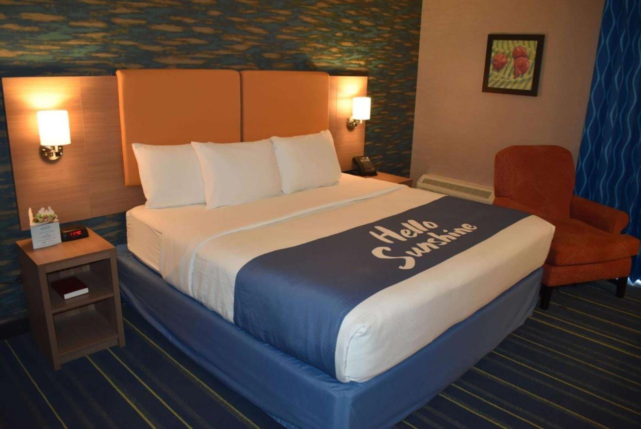 Days Inn By Wyndham Wayne Exteriér fotografie