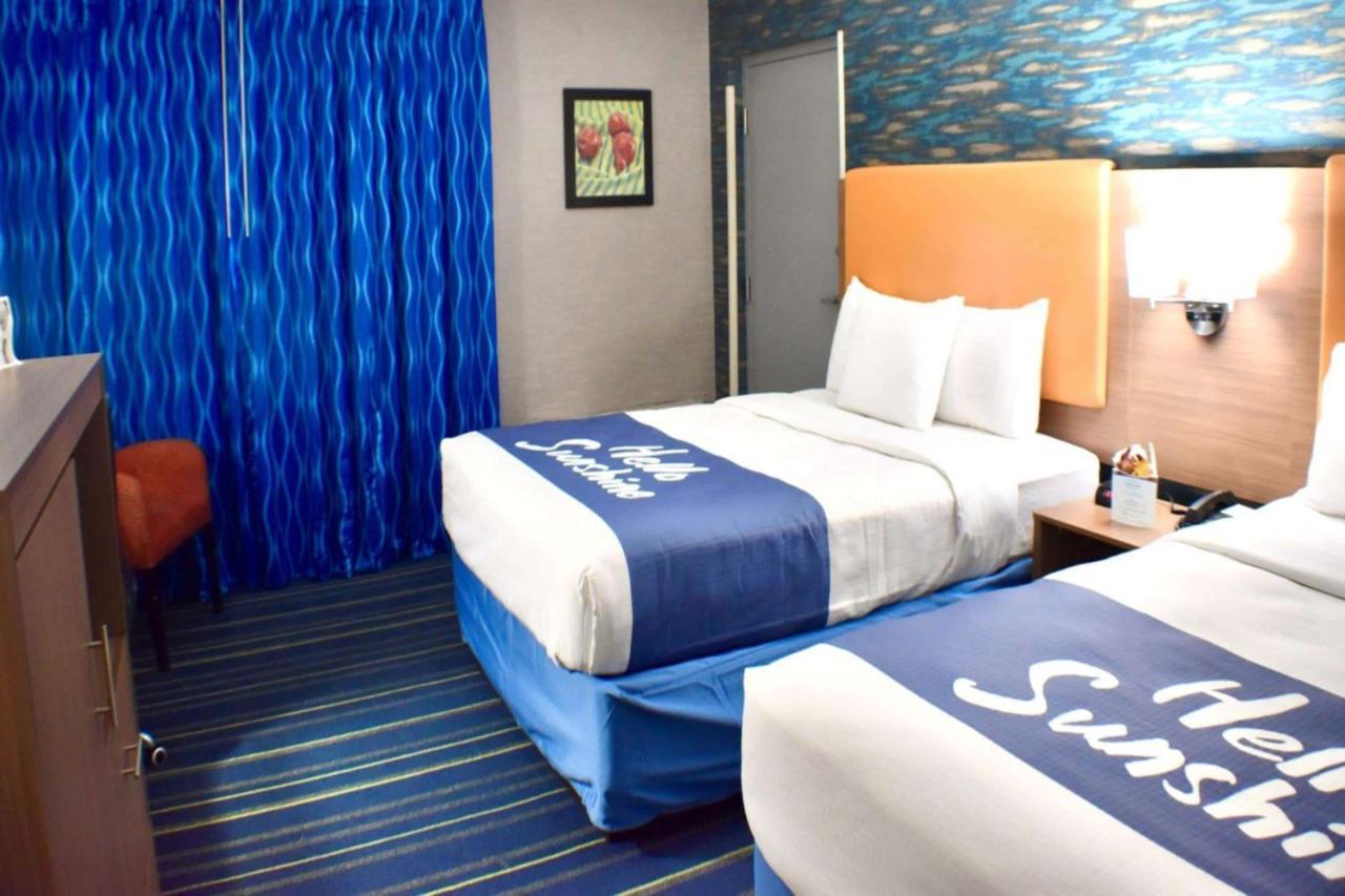 Days Inn By Wyndham Wayne Exteriér fotografie