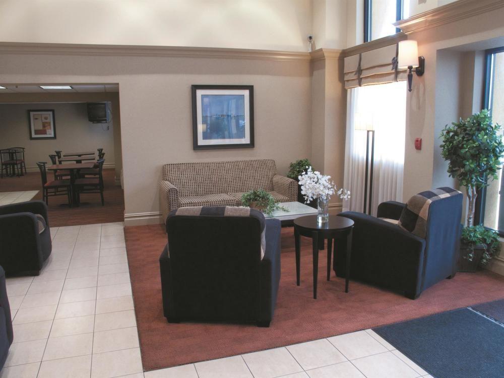 Days Inn By Wyndham Wayne Exteriér fotografie