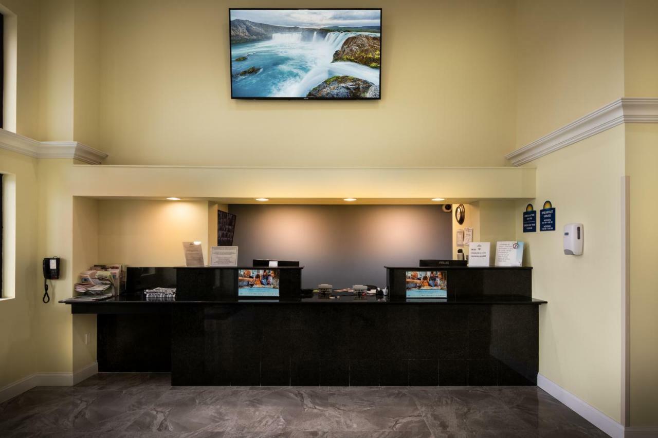 Days Inn By Wyndham Wayne Exteriér fotografie